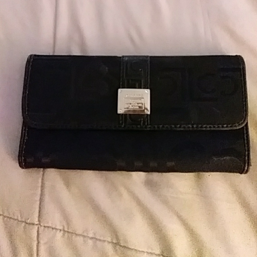Liz Clairborne wallet